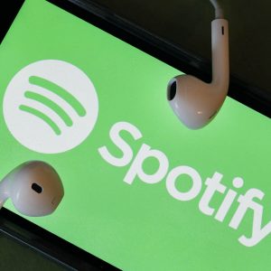 Spotify Is Testing Adding Personalized Song Picks to Curated Playlists